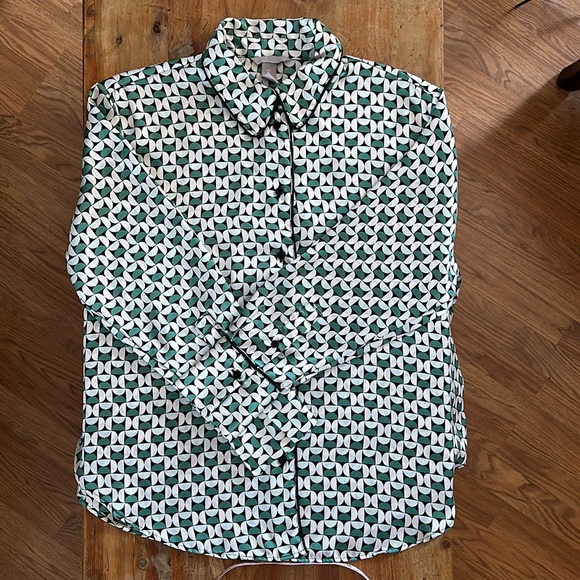 H&M Geometric Print Satin Feel Blouse - Picture 1 of 8